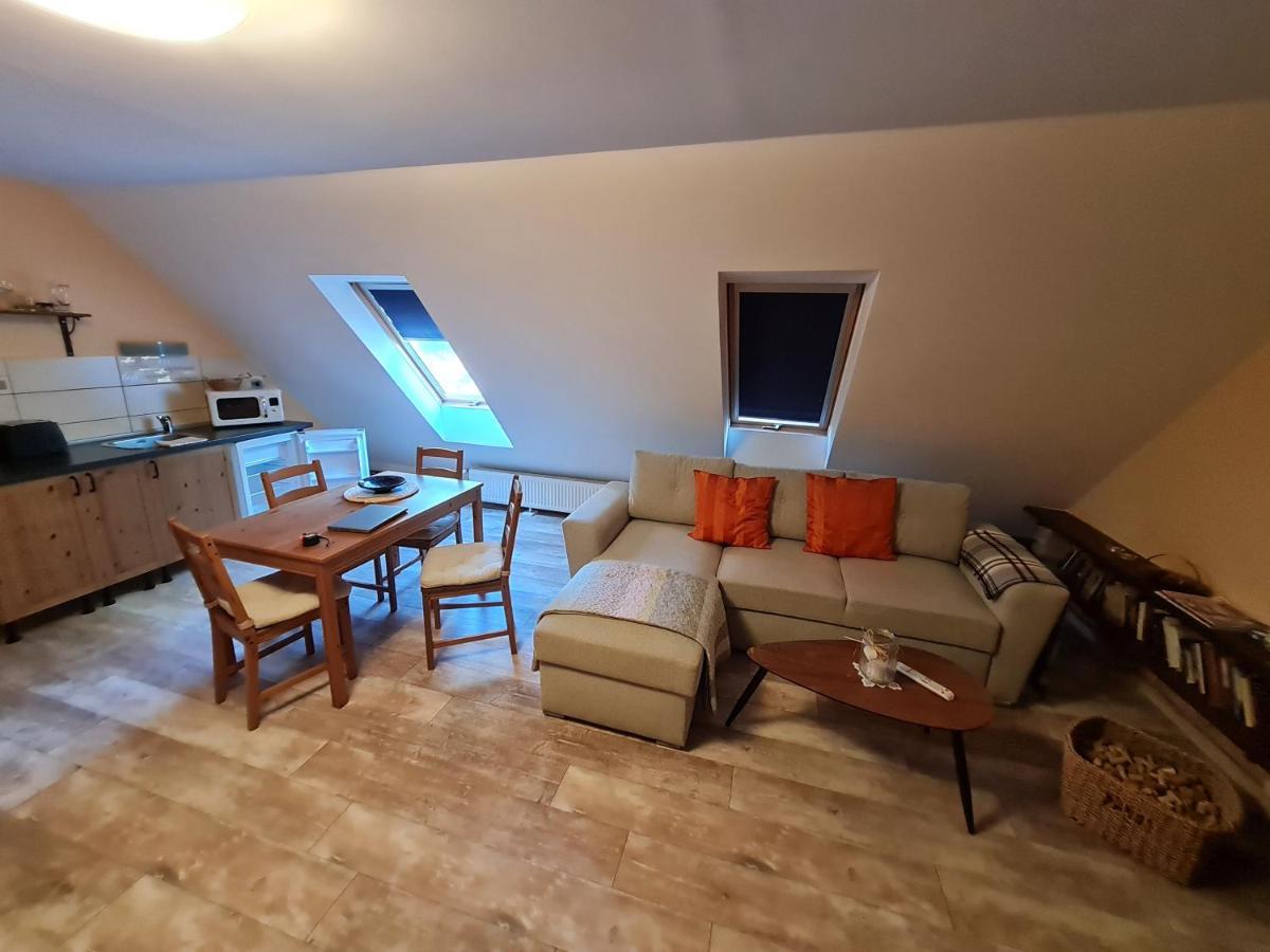 Apartments For Rent Near Budapest Etyek Exterior photo