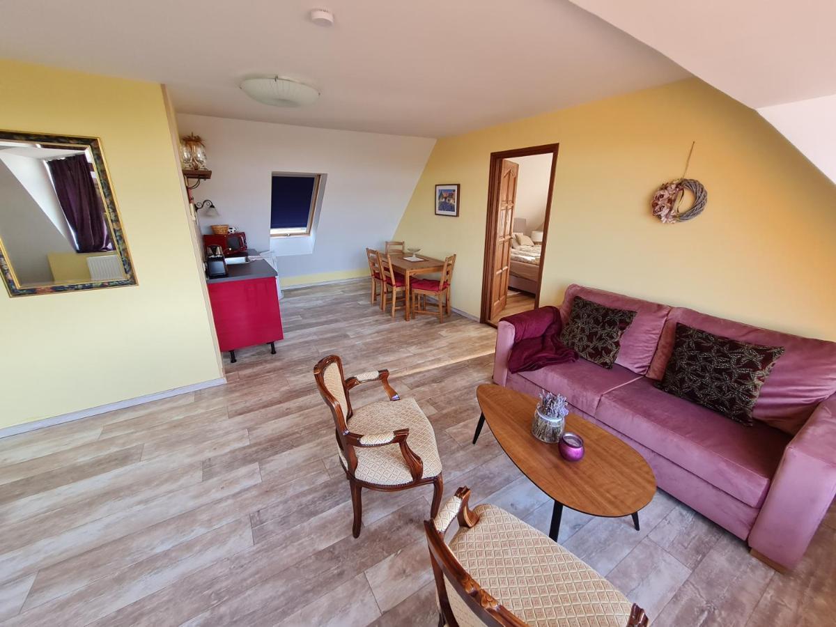 Apartments For Rent Near Budapest Etyek Exterior photo