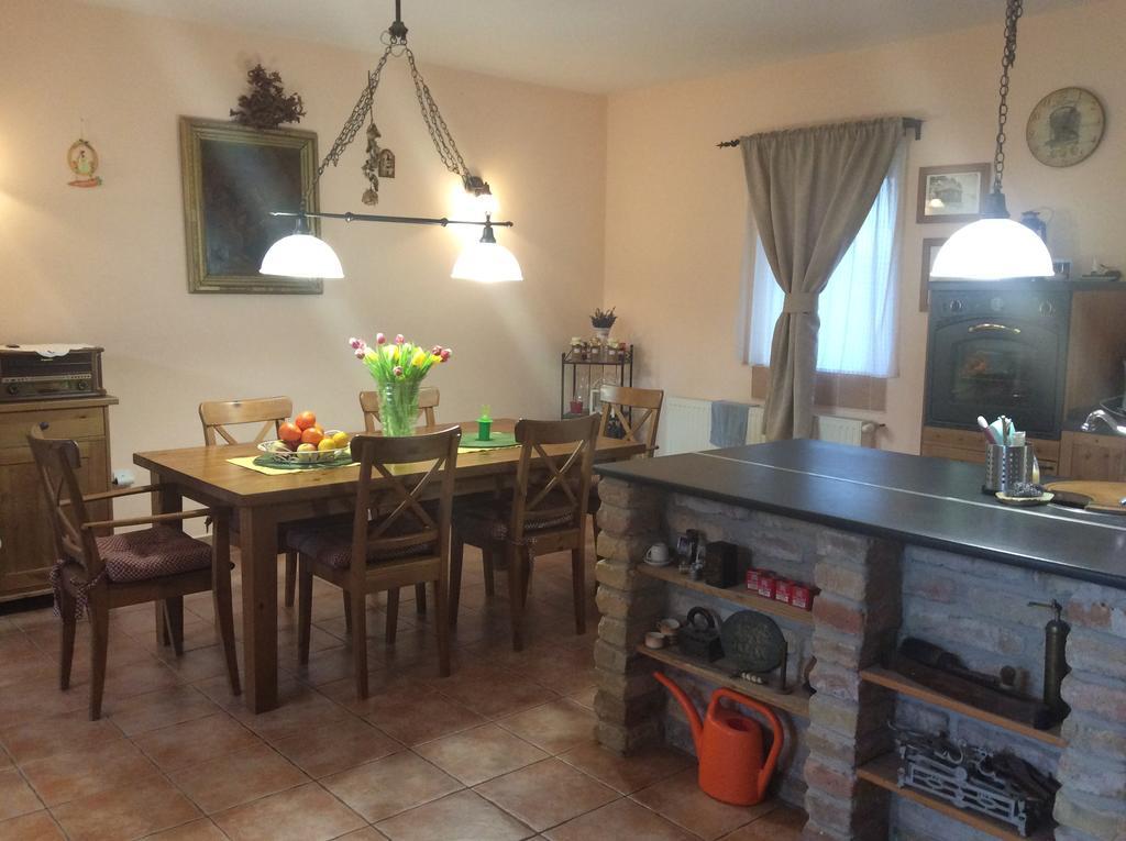 Apartments For Rent Near Budapest Etyek Exterior photo